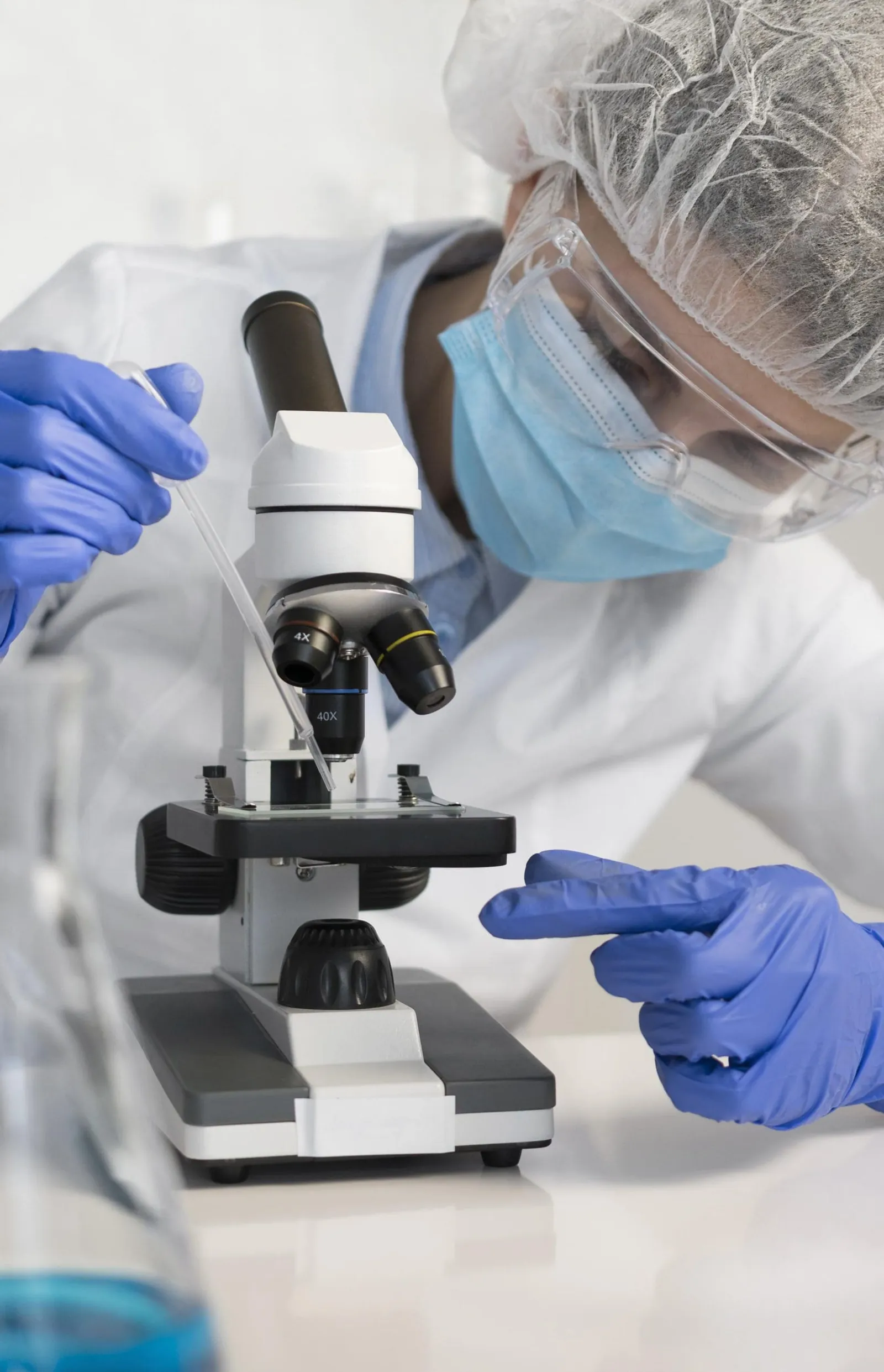 Especialista en laboratorio de medicina regenerativa